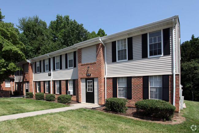 YorkTowne Apartments - YorkTowne Apartments