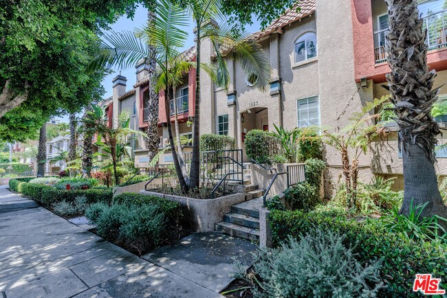 Photo - 1957 N Bronson Ave Unit 112