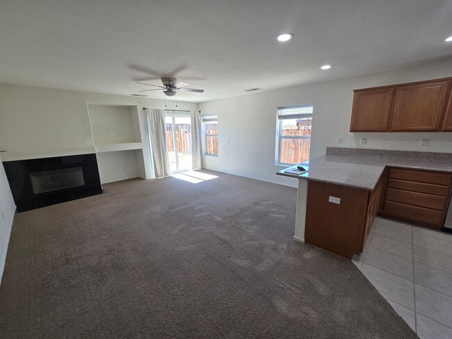 Photo - 4 Bedroom!