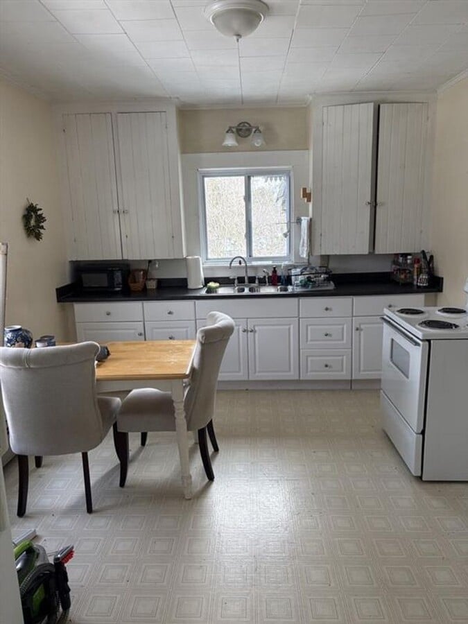 Photo - 15 Pond St Unit B