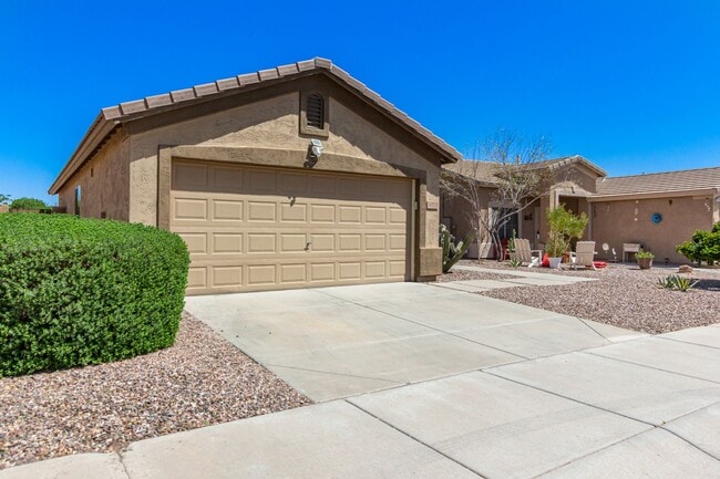 Photo - Stunning 3 Bed/2 Bath Home in Gated Commun...