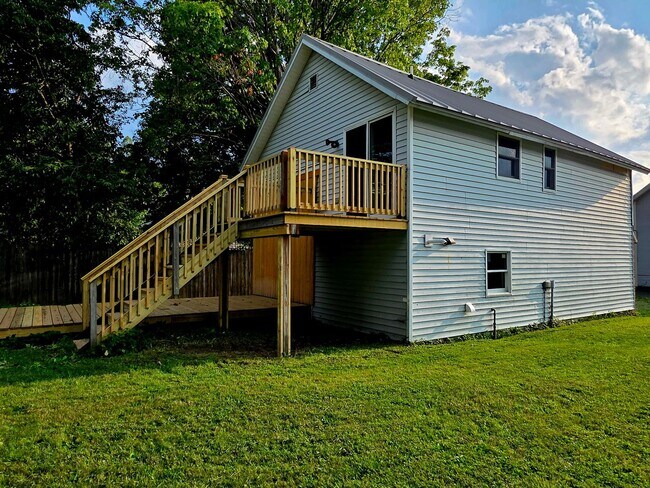 Photo - 9360 NY-240