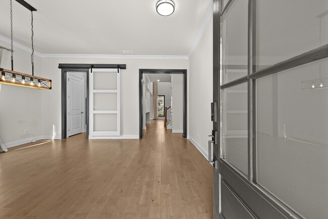 Photo - 3475 Benedict Pl