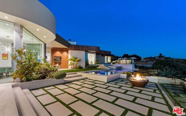 Photo - 9305 Nightingale Dr