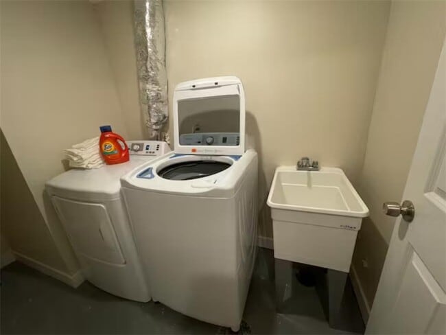 Photo - 3271 Library Ln