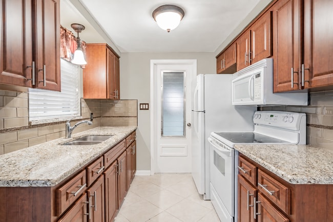 7715 Sue Ellen Dr