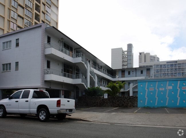 Photo - 516 Kamoku St