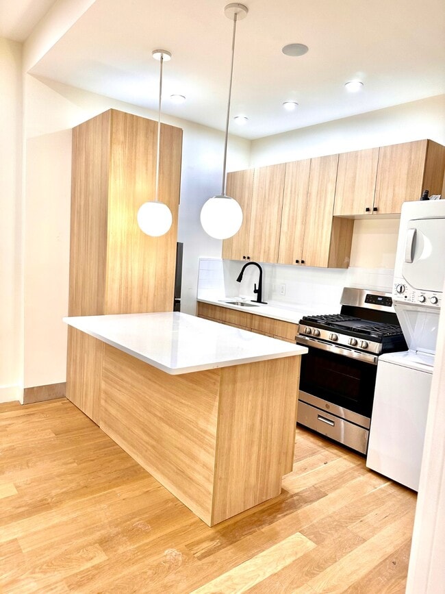 Photo - 393 Atlantic Ave