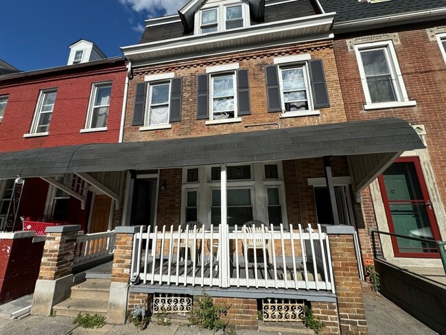Building Photo - 607 N Eighth St Unit 3 Rental