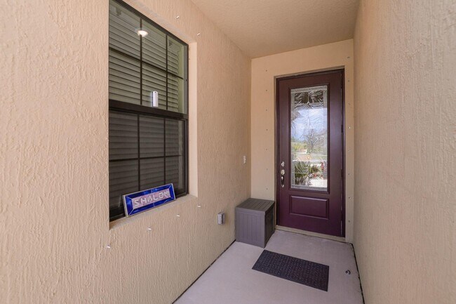 Photo - 1618 Merriment Way