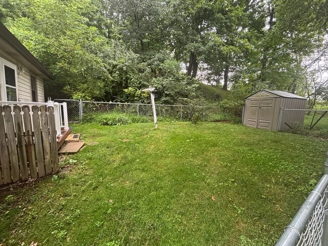 Photo - 655 Beatty Rd