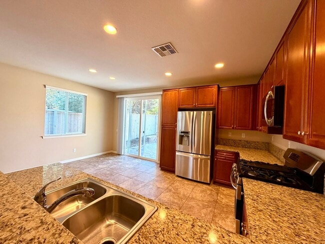 Photo - 10787 Grayslake Dr