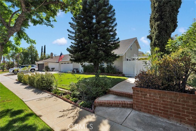 246 E Mission Rd