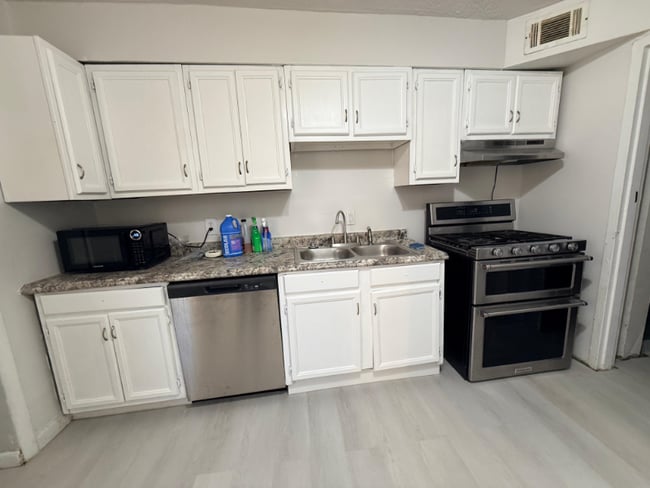 Photo - 105 Buckeye Cir