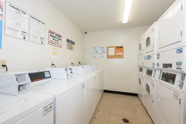 Laundry Room - Country Club Apartments