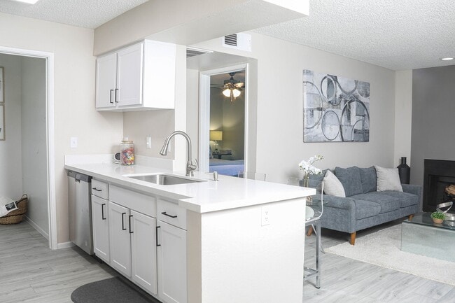 Photo - Gentrys Walk Apartments