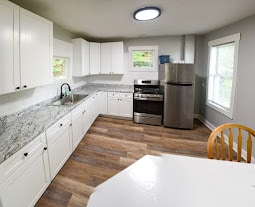 Photo - 311 Marcella Ave NW