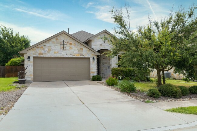 Charming 3-Bedroom Home in Rancho Sienna - Charming 3-Bedroom Home in Rancho Sienna