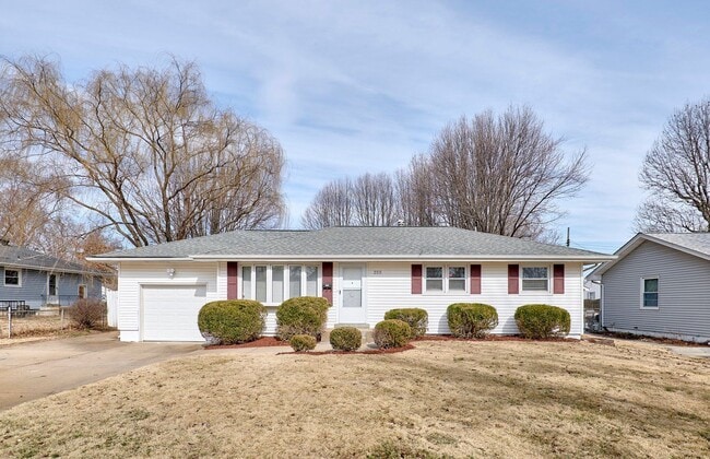 Photo - 255 Florisota Dr