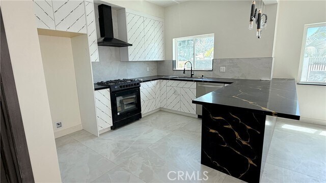 Photo - 16015 Acre St