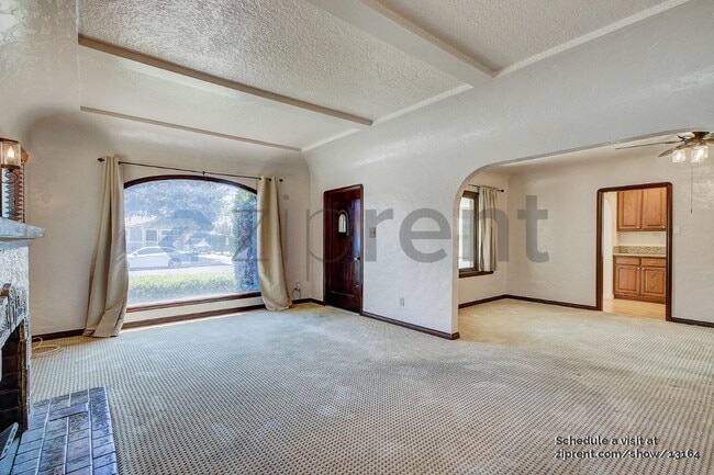 Photo - Unit