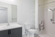 1BR, 1BA - 543SF - Bathroom