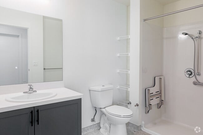 1BR, 1BA - 543SF - Bathroom