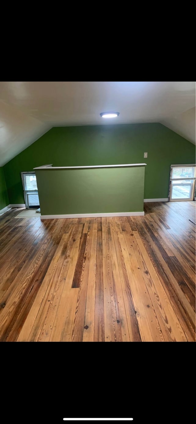 Bonus room - 5234 Lincoln Hwy W
