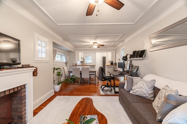 Photo - 571 St James St Unit Main