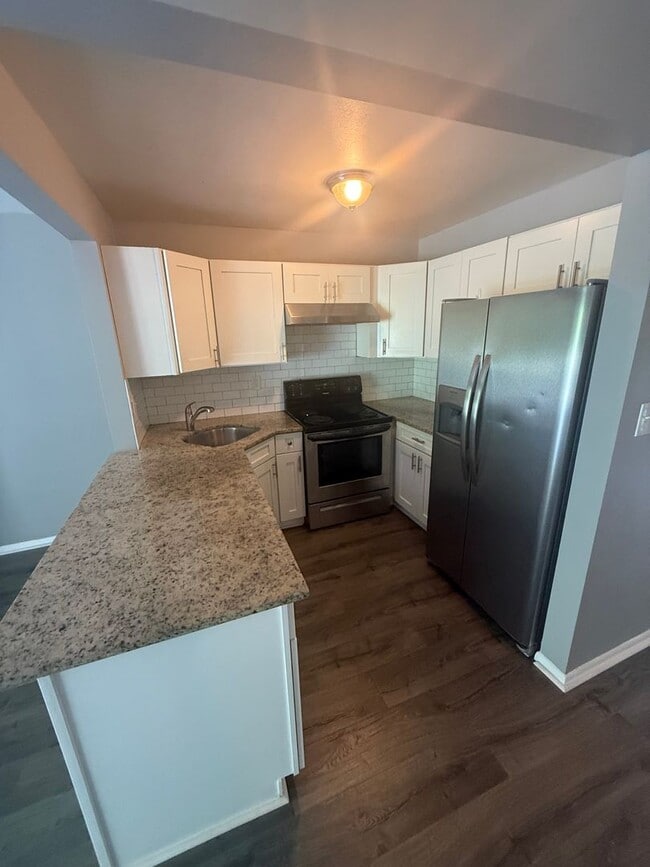 80 Ashlar Hill Ct