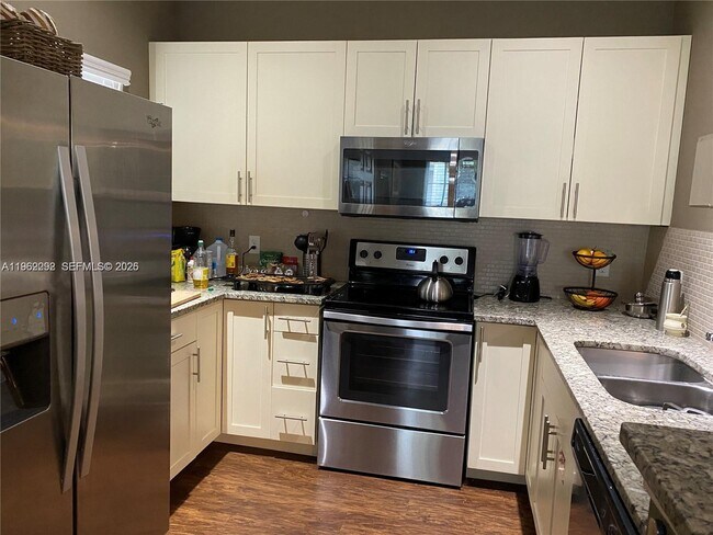 Photo - 3209 Gold Ln