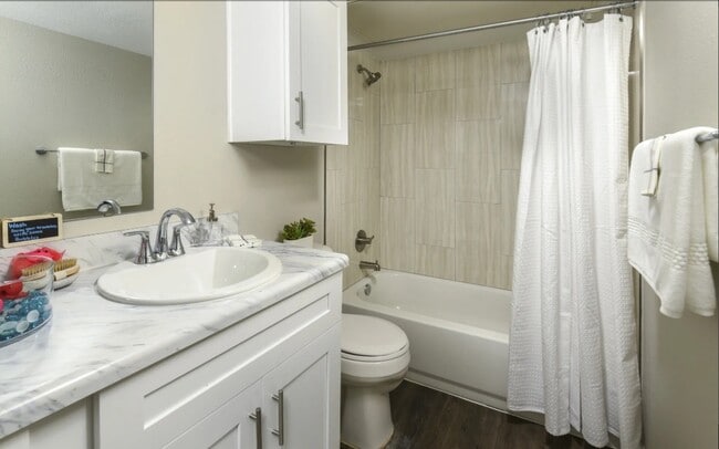 Photo - 600 Barwood Park Unit 1737