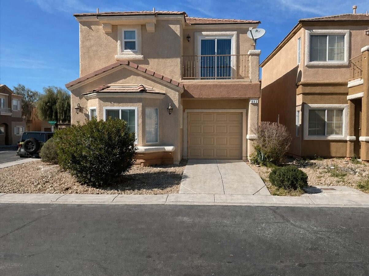 Bright & Airy 3-Bedroom Home with Private Balcony & Open Flow Living * COMING SOON * - Bright & Airy 3-Bedroom Home with Private Balcony & Open Flow Living * COMING SOON *