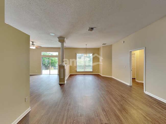 Photo - 2559 Coachman Lakes Dr