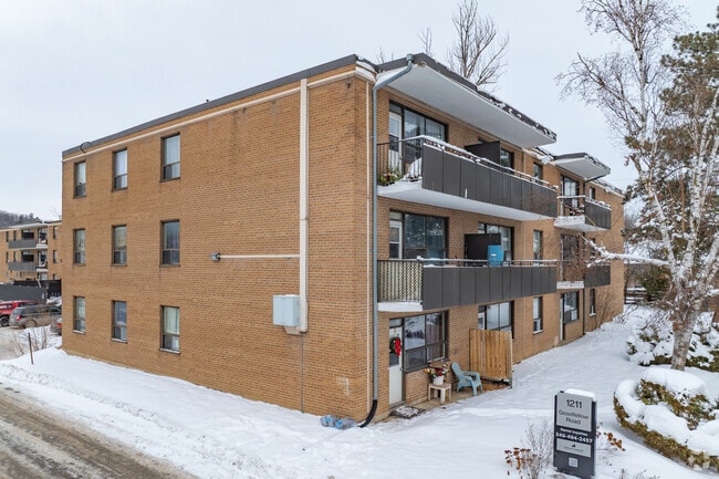 Photo - 1211 Goodfellow