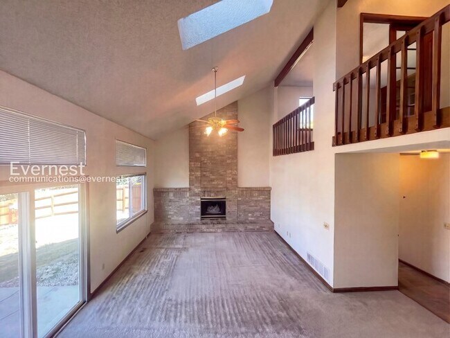 Photo - 4930 Sprangler Dr