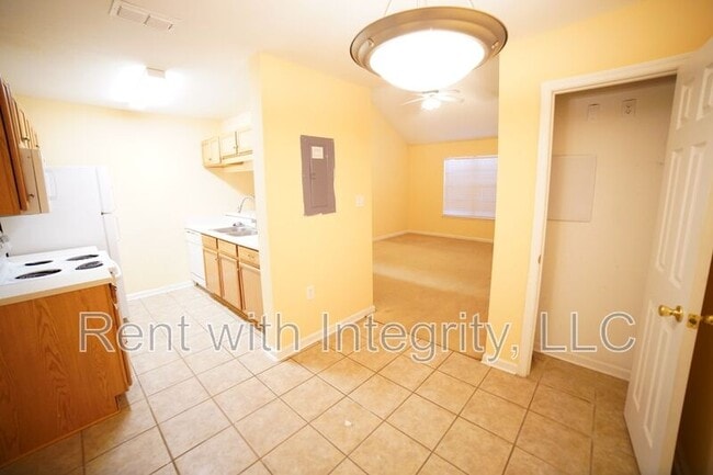 Photo - 2738 W Tharpe St Unit Apt 2306