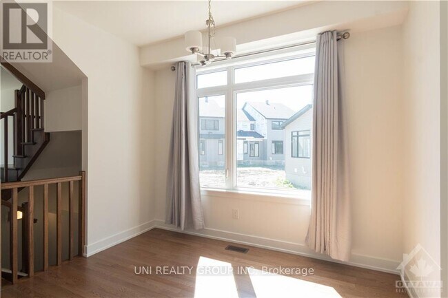 Photo - 65 Robusta Ln