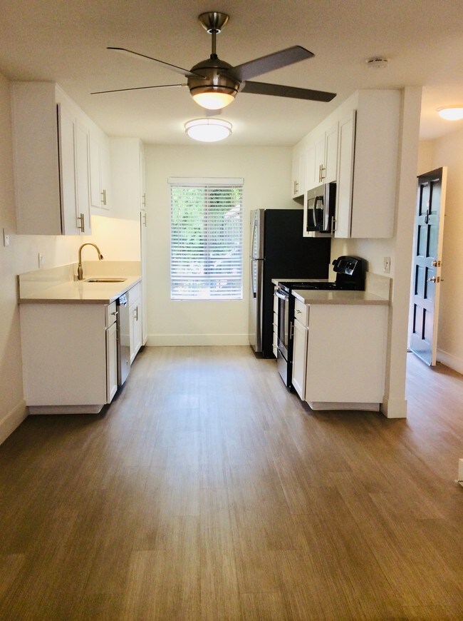 Sierra Regency Apartments For Rent in Sacramento, CA