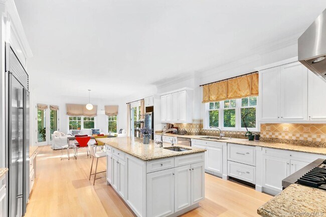 1477 Deerfield Rd