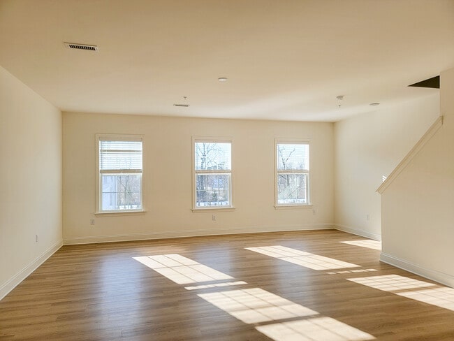 Photo - 2459 Spring Water Cir