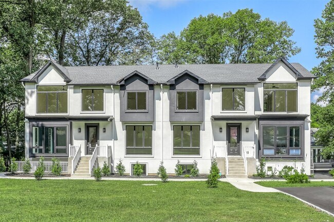 Building Photo - 613 Union Rd Rental