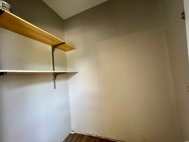 Photo - 5834 Longwood Dr