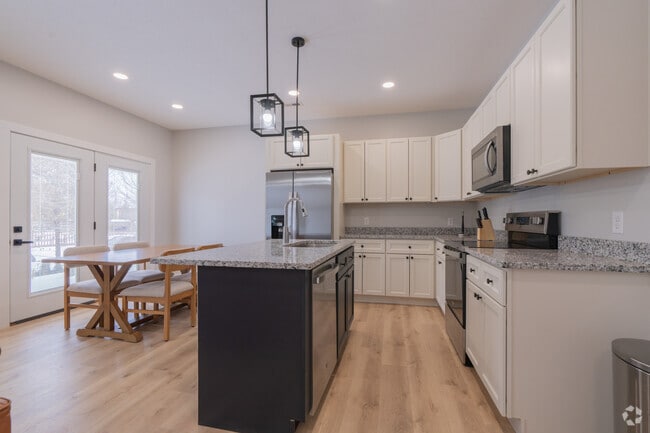 3BR, 2.5BA - 1,460SF - Kitchen