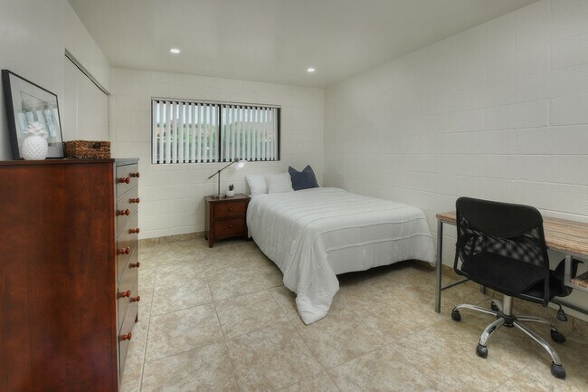 Photo - University Fremont Apartments