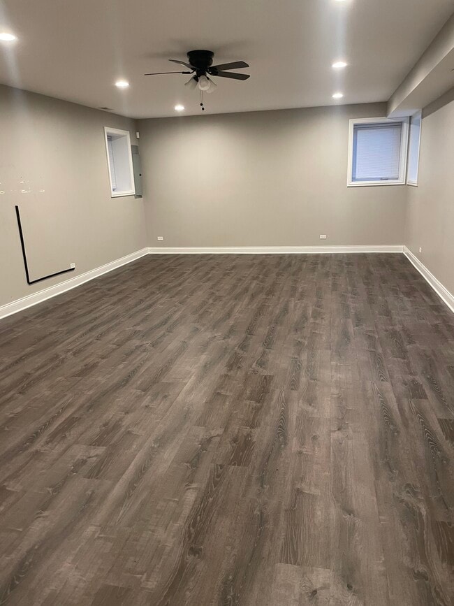 Photo - 6027 W Giddings St