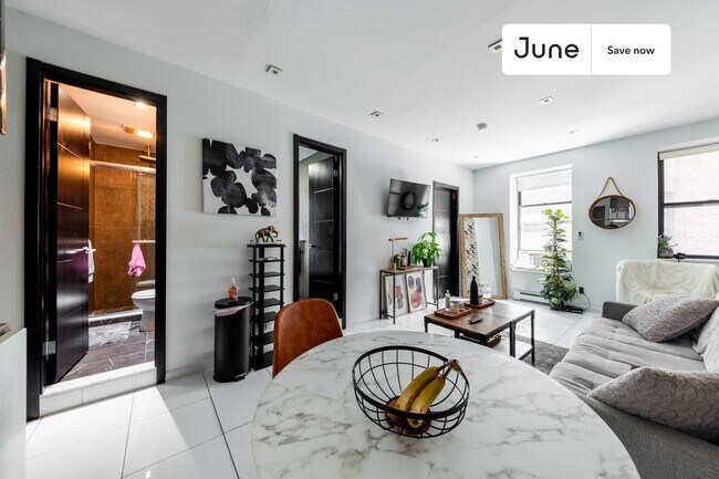 Photo - 320 Manhattan Ave