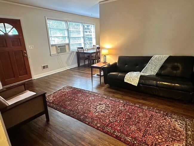 Photo - 1840 Wheat St