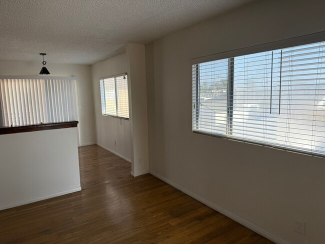 Photo - 728 W 16th St Unit C