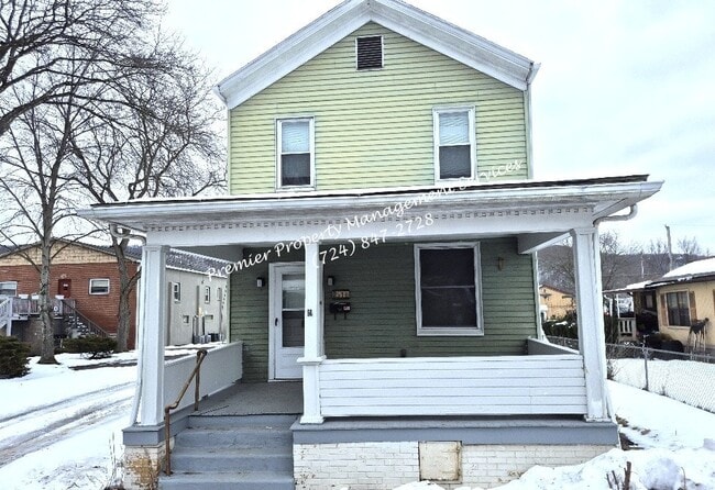 Building Photo - 2518 9th Ave